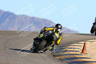 media/Jan-09-2022-SoCal Trackdays (Sun) [[2b1fec8404]]/Turn 12 Backside (130pm)/